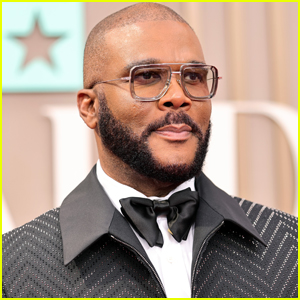 TSA Workers Are Being Forced to Return $1,000 Gift Cards from Tyler Perry