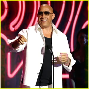 Vin Diesel Has Teleprompter Trouble at iHeartRadio Awards, Gets Assist from Taylor Swift (Video)