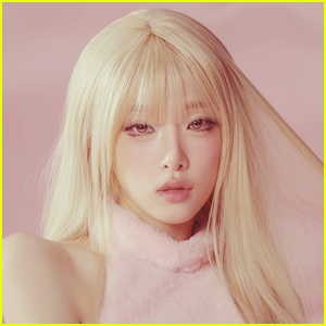  K-Pop's Yena Drops Solo Song & Mini-Album 'Love Catcher'