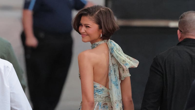 Zendaya minimiza rumores de casamento durante entrevista com ‘Kimmel’ e responde a fotos falsas de casamento com IA | Zendaya Notícias e fofocas sobre celebridades Entretenimento, fotos e vídeos