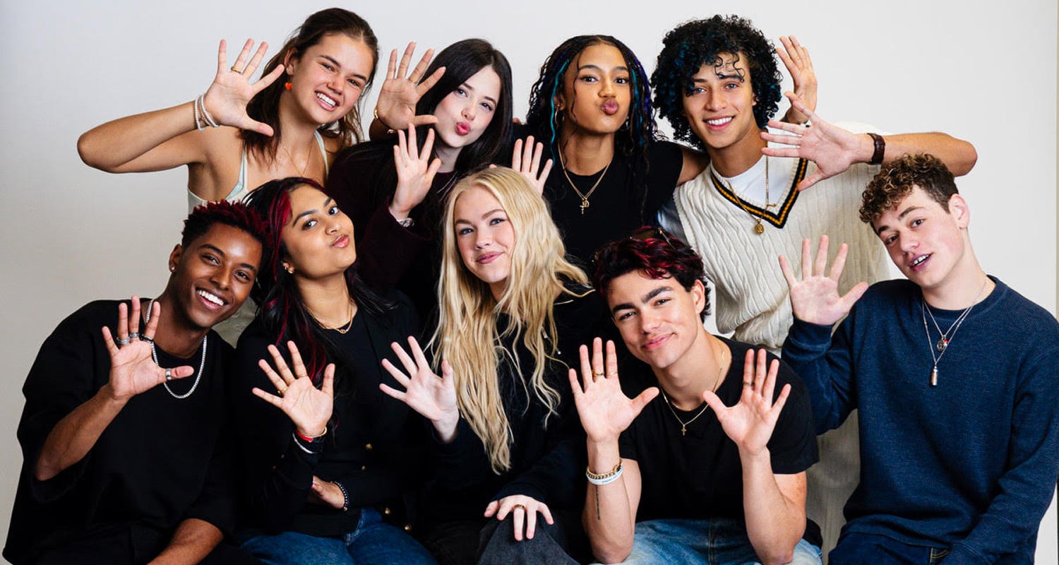 Elenco de ‘Zombies 5’: primeiras fotos reveladas de estrelas novas e que retornaram! | Diaana Babnicova, Disney, Disney Channel, Disney Plus, EG, Emily Costtrici, evergreen, Freya Skye, Julian Lerner, Malachi Barton, Meg Donnelly, Faca Mekonnen, Filmes, Olive Mortimer, Apresentação de slides, Sway Bhatia, Taylor Oliver, Zumbis, Zumbis 5 | Notícias e fofocas sobre celebridades | Entretenimento, fotos e vídeos