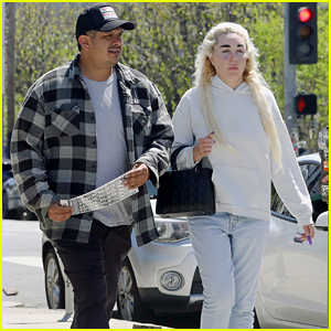 Amanda Bynes & Boyfriend Enjoy Some PDA in Los Angeles After Grabbing Lunch