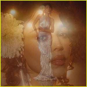  Danna Returns With New EP 'Lucid Dreams'