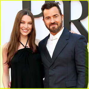 Justin Theroux Gushes About Being a New Father: 'I'm in Heaven'