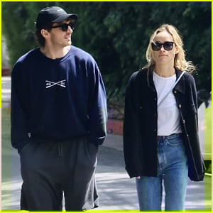 Olivia Wilde & Boyfriend Caspar Jopling Enjoy Afternoon Walk Around L.A.