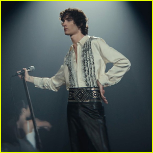  Sombr Drops New Song After Coachella Live Debut