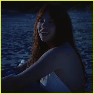  Kenzie Debuts New Song & Visual About Best Friend - Watch Now!