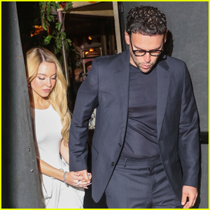 Sydney Sweeney & Scooter Braun Go Instagram Official, Share Cozy Photo