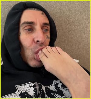 Travis Barker Sucks on Kourtney Kardashian's Toes in New Photo