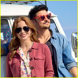 Tyler Hynes Explains How Heart-Eye Glasses Become the Symbol of His Hallmark Movie 'I'll Be Seeing You'